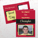 Carte Son nom photo rouge jaune anniversaire<br><div class="desc">Pour une carte d'anniversaire spéciale pour fils. Personnalisez cette Carte de voeux avec une photo et un nom. Conçu en rouge,  jaune et noir.</div>