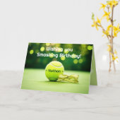 Carte 🎾 Souhaits De Tennis Dynamique : Un Anniversaire (Fleur jaune)