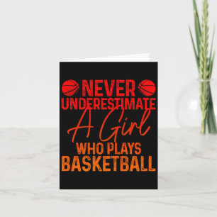 Carte Sous-estimer une fille qui joue au basket fu t