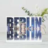 Carte souvenir texte de Berlin (Debout devant)