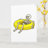 Carte Squelette à la piscine avec bouée (Fleur jaune)