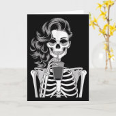 Carte Squelette d'Halloween de style rétro Boisson Buvez (Fleur jaune)