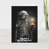 Carte Squelette Effrayant avec Gâteau d'Anniversaire (Devant)