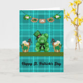 Carte St. Patrick's Day avec ours vert et bière jaune (Fleur jaune)