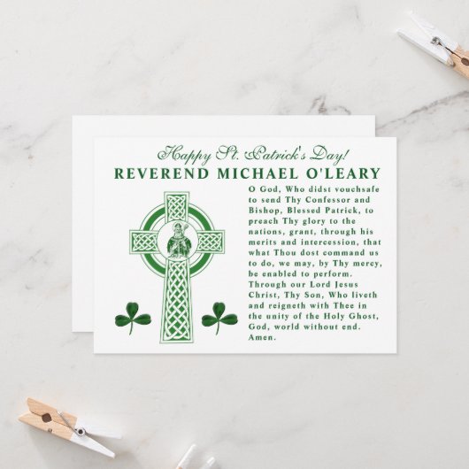 Carte St. Patricks Day Croix celtique Shamrocks (Devant/Arrière en situation)