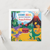 Carte "Stomp, Rar & Fête Un Peu Plus Dino Kids Design (Devant/Arrière en situation)