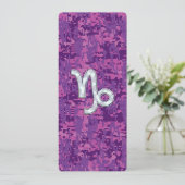 Carte Symbole du zodiaque Capricorne sur camouflage numé (Debout devant)