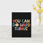 Carte T-shirt pour enseignant du jour Vous pouvez faire  (Fleur jaune)