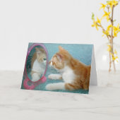 Carte Tabby Cat Anniversaire à la recherche d'un miroir (Fleur jaune)