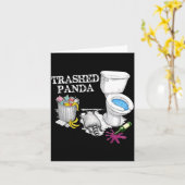 Carte Trashed Panda Drunk Racoon Party Animal Meme Funny (Fleur jaune)