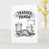 Carte Trashed Panda Funny Drunk Racoon (Fleur jaune)