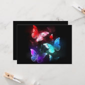 Carte Trois papillons brillants sur l'arrière - plan de  (Devant/Arrière en situation)