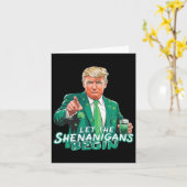 Carte Trump Laisse Les Shenanigans Commencer St Patrick' (Fleur jaune)