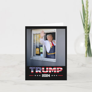 Carte Trump travaille au volant d'une Trump qui sert des