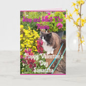 Carte Tuxedo Cat Sniffing Flowers Funny Valentines Day (Fleur jaune)