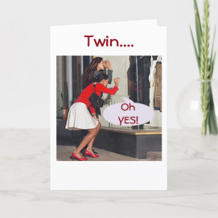 CARTE TWIN DIT OUI AU SHOPPING D'ANNIVERSAIRE DE LA ROBE