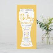Carte Un bébé brasse Co-Ed Brewery Baby shower Invitatio (Debout devant)