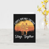 Carte Un Couple Qui Marche Ensemble Reste Ensemble (Fleur jaune)