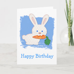 Carte Un lapin blanc courbé de carotte Anniversaire