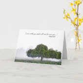 Carte un seul arbre vert dans la compassion brouillard (Fleur jaune)