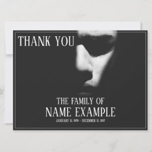 Carte Un visage endormi dans une demi-ombre