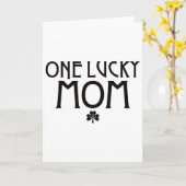 Carte Une maman chanceuse St Patricks Day (Fleur jaune)