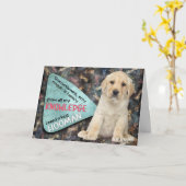 Carte Une pensée hilarante de votre anniversaire du Labr (Fleur jaune)