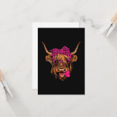 Carte Vache Highland de la Saint-Valentin avec des cœurs (Devant/Arrière en situation)