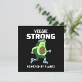 Carte Veggie Strong, Alimenté par les plantes (Debout devant)