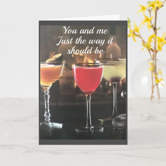 CARTE *VERSEZ LE VIN ET VOUS ET MOI ET MISTLETOE SUIVEZ* (Fleur jaune)