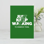 Carte verte du sentier Araroa "Just Keep Walking" (Debout devant)