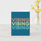 Carte Vibing Shirt. Awesome Feeling, Feel Good Motivatio (Fleur jaune)