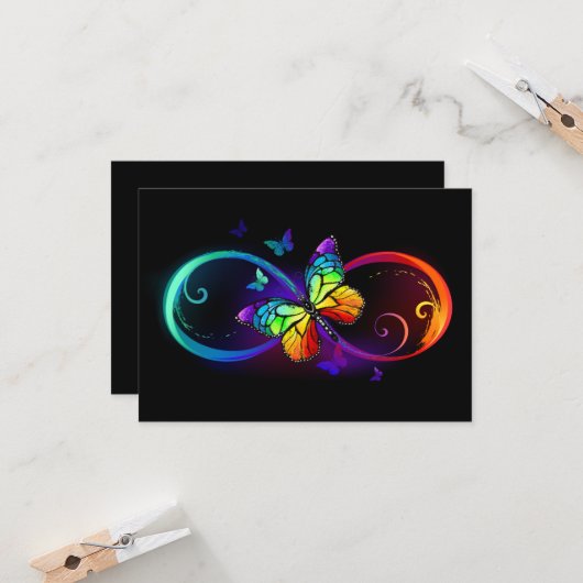 Carte Vibrant infinity with rainbow butterfly on black (Devant/Arrière en situation)