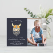 Carte Viking fête d'anniversaire | Beauté amusante sur l (Debout devant)