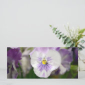 Carte Violas violets et blancs par Shirley Taylor (Debout devant)