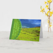 Carte Voeux de la Saint Patrick, paysage irlandais (Fleur jaune)
