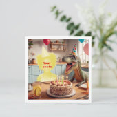 Carte Votre enfant avec un anniversaire de dinosaure, vé (Debout devant)