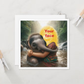 Carte Votre enfant en train d'enlacer un éléphant, ajout (Devant/Arrière en situation)