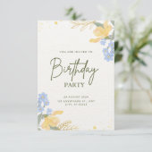 Carte "Vous êtes invité à une fête d’anniversaire!" (Debout devant)