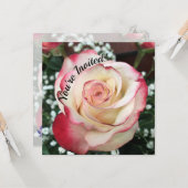 Carte Vous êtes invité, Blushing Rose Card (Devant/Arrière en situation)