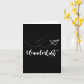 Carte Wanderlust - Travel - Motivational Graphic Tee  (Fleur jaune)