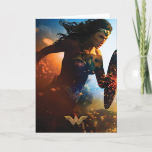 Carte Wonder Woman court sur le champ de bataille