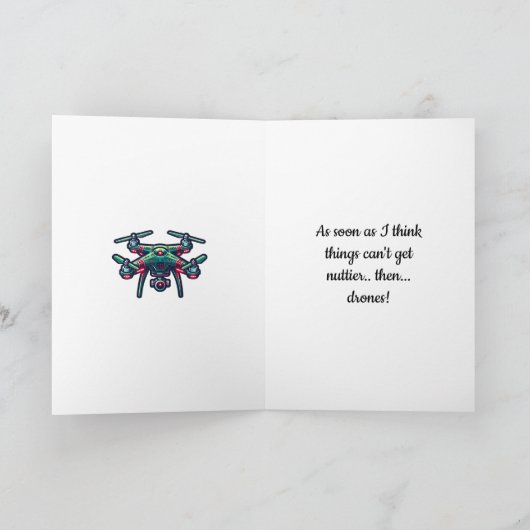 Carte WTF est en cours ? Amabilité drôle de drone (Intérieur)