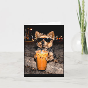 Carte Yorkie Boit du Café Glacé Amusing Yorkie Amateur d