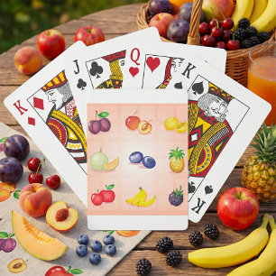 Cartes à jouer avec divers fruits