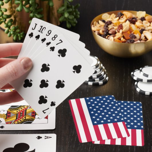 Cartes à jouer avec le drapeau américain (In Situ)