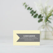 Cartes d'appel sociales de couleur jaune (Debout devant)