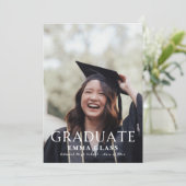 Cartes de Félicitations de Diplômé Modernes avec P (Debout devant)