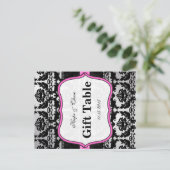 Cartes de numéros de table en damas rose argent et (Debout devant)