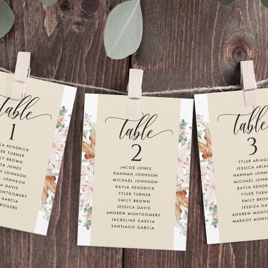 Cartes de plan de table Beige Blooms avec noms des